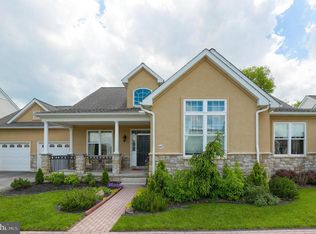 669 Dorset St, Lititz, PA 17543