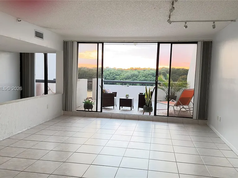 456 Poinciana Dr #1620 — Photo 16