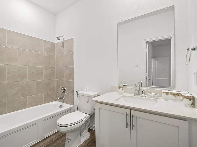 147 Starfall Dr — Photo 9