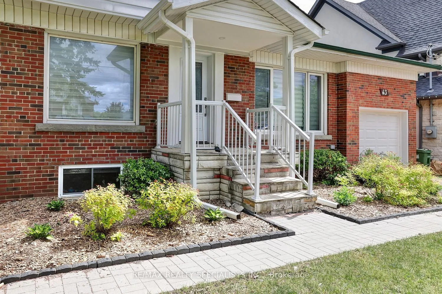 2 bed, $2,495 — Photo 3