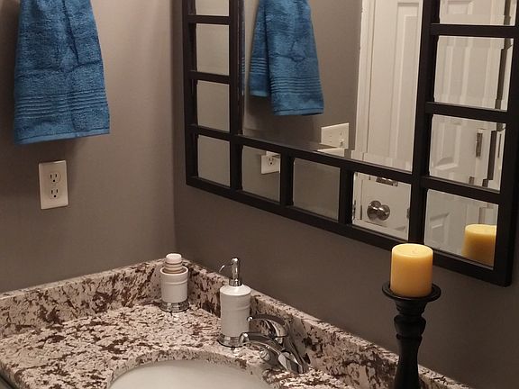 4th image of 190 Silverwood Ln