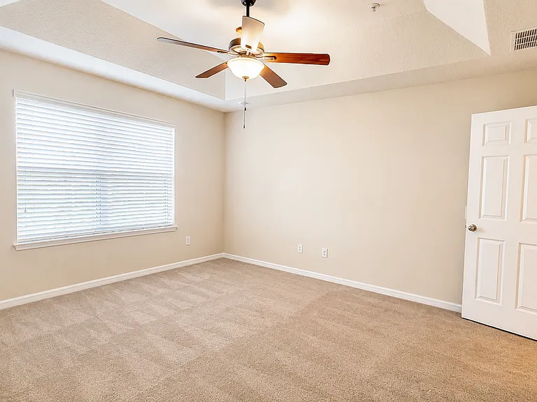 9551 Silver Buttonwood St — Photo 11