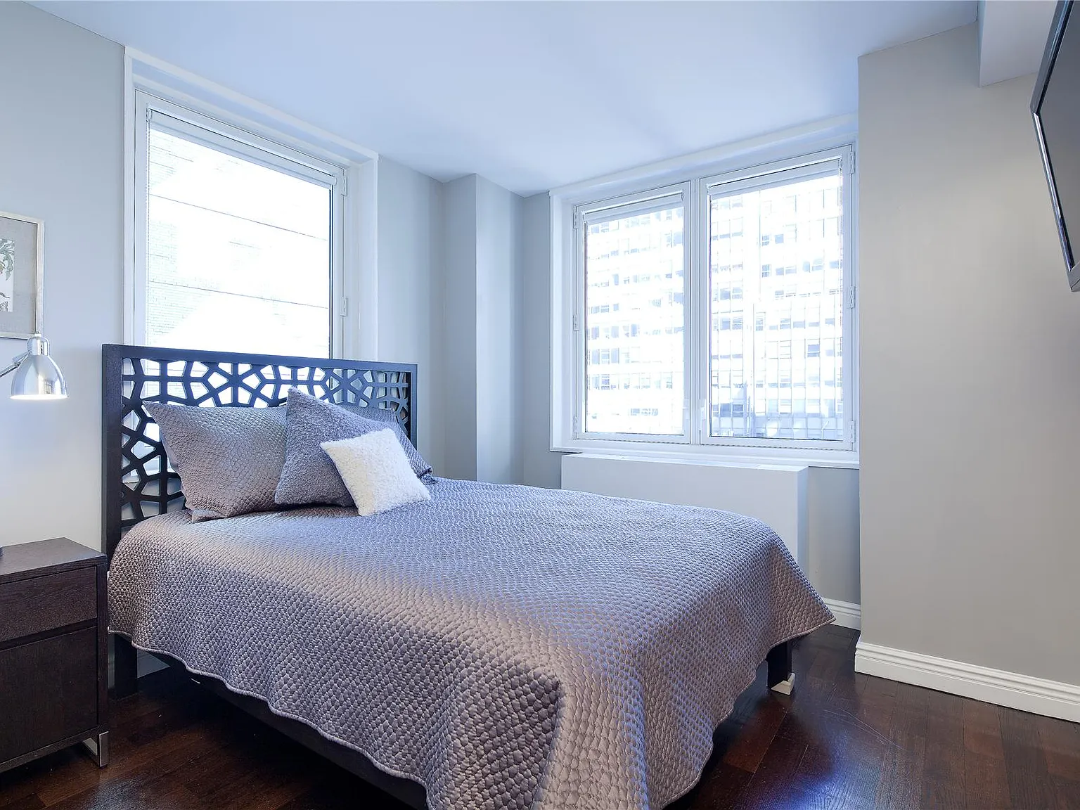212 East 47th Street — Photo 4