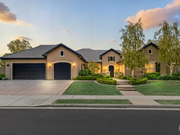 2205 Tiverton Dr, Bakersfield, CA 93311