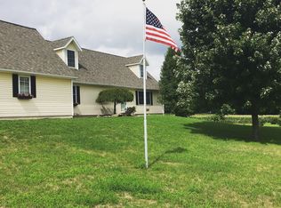 5050 Bentley Lake Rd, Howell, MI 48843