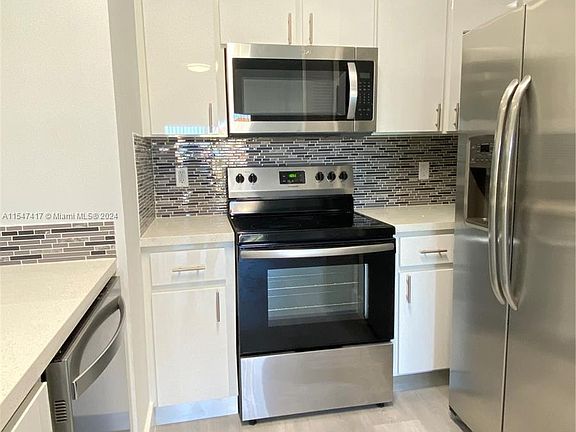 3rd image of 7200 NW 114th Ave APT 310