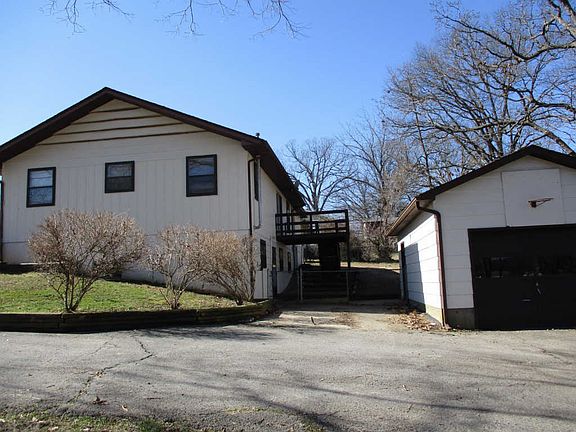 3rd image of 707 Eads St