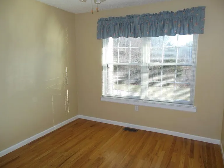389 Penns Way — Photo 14