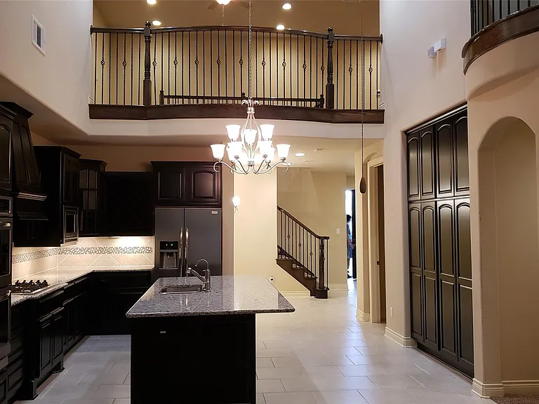 9014 Meacom Dr — Photo 5