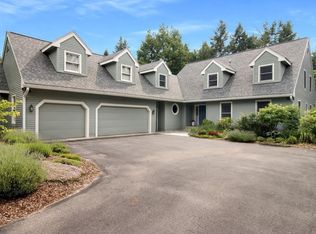 965 Pine Ridge Dr, Traverse City, MI 49686
