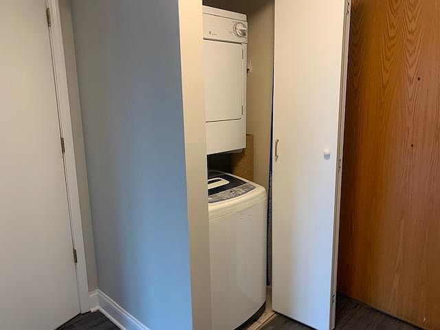 1st image of 345 N Lasalle St #902