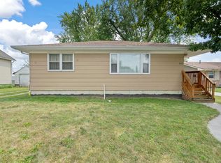 312 2nd St NW, State Center, IA 50247