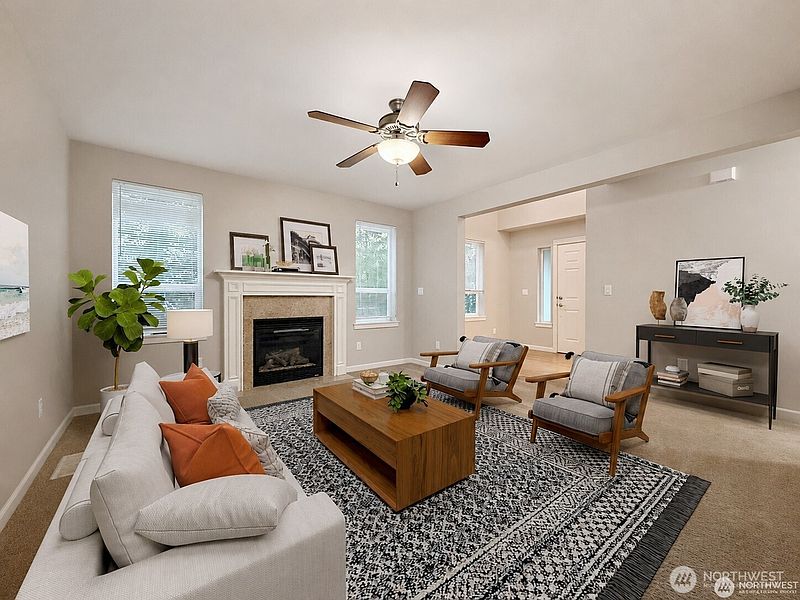 4th image of 4158 SE Fairway Circle