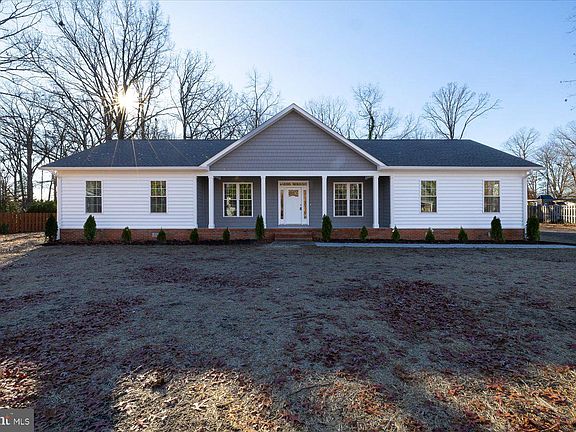 2nd image of 409 Tulip Poplar Ln