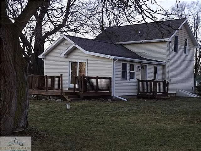 2530 Island Hwy photo 1