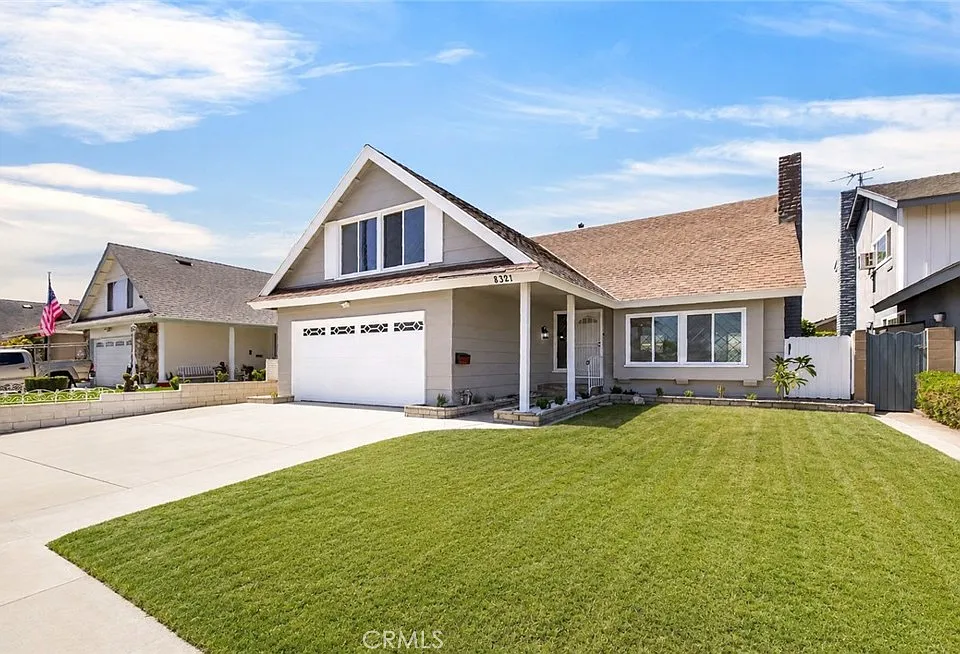 8321 Santa Margarita Ln