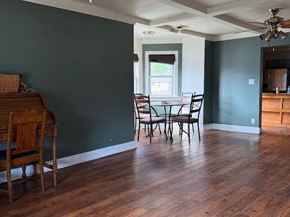 5th image of 503 Elm St