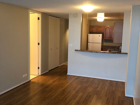 4th image of 6700 S South Shore Dr APT 10K