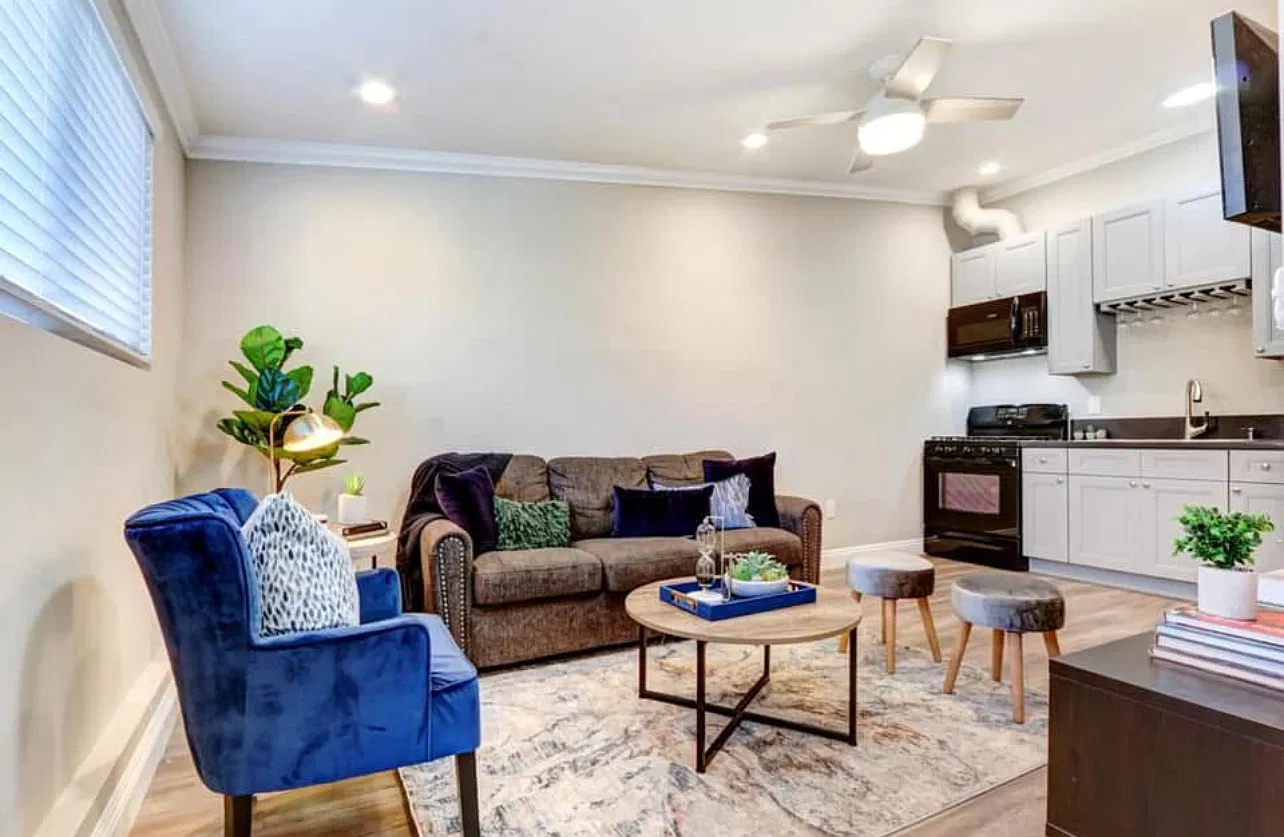 1 bed, 500 sqft, $2,200 — Photo 2