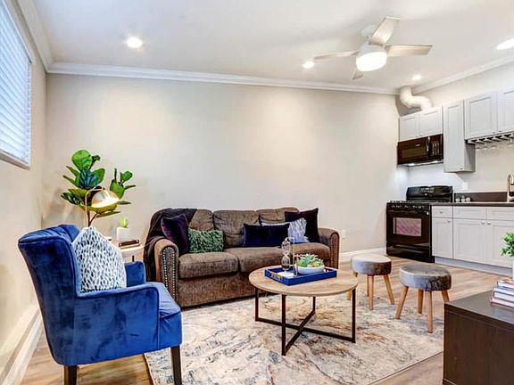 2nd image of 4440 Trancas Pl