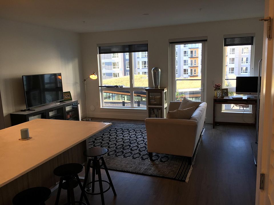 1st image of 2105 156th Ave NE