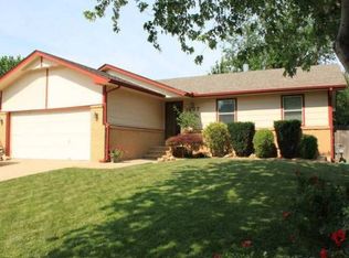 1627 S Chateau St, Wichita, KS 67207