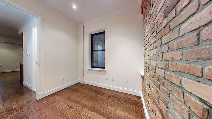 Rented by Bond New York | media 15