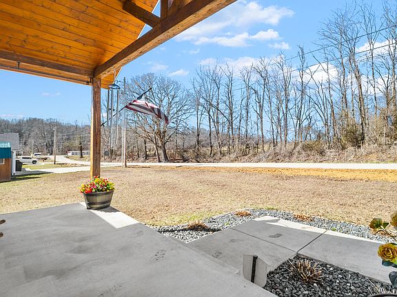 4th image of 79 Old Salem Rd