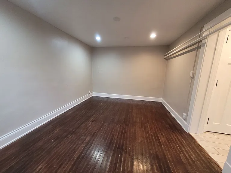 1534 Woodland Ave #B1 — Photo 5
