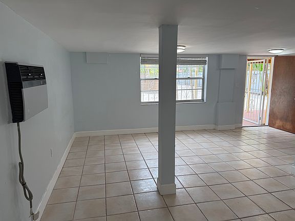 4th image of 340 NE 125th St #4