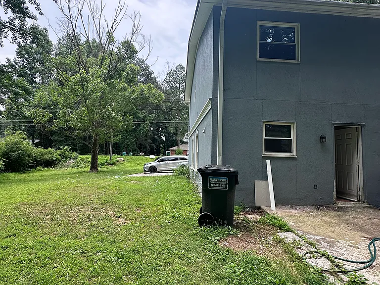 5172 Williams Rd #B — Photo 12