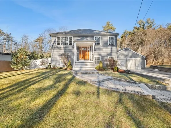 557 Forest St, Bridgewater, MA 02324