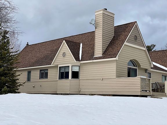 Deck has mtn. Views. 