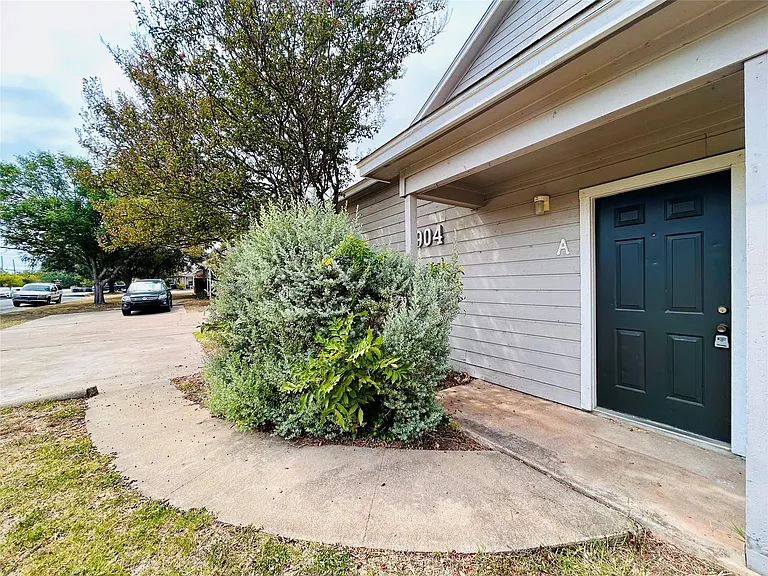 8904 Schick Rd #A — Photo 1