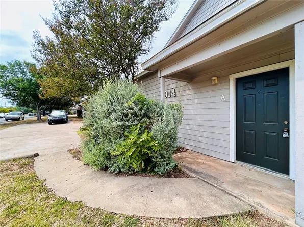 8904 Schick Rd #A, Austin, TX 78729