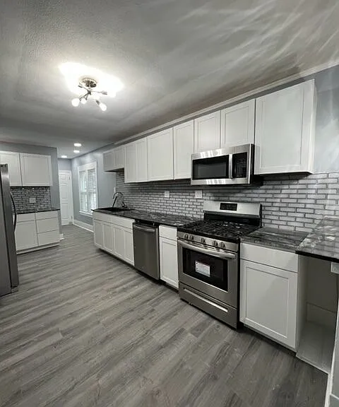 216 Bassett St #1 — Photo 11