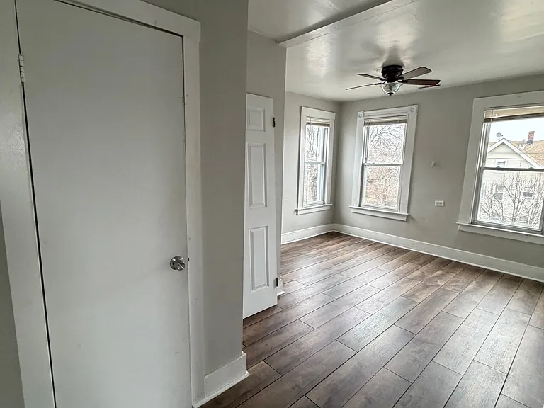 168 Lloyd St #3 — Photo 7