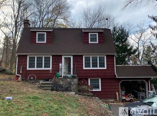 58 Sunnyridge Rd, Farmington, NY 10536