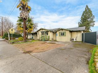 1117 SW Greenwood Ave, Grants Pass, OR