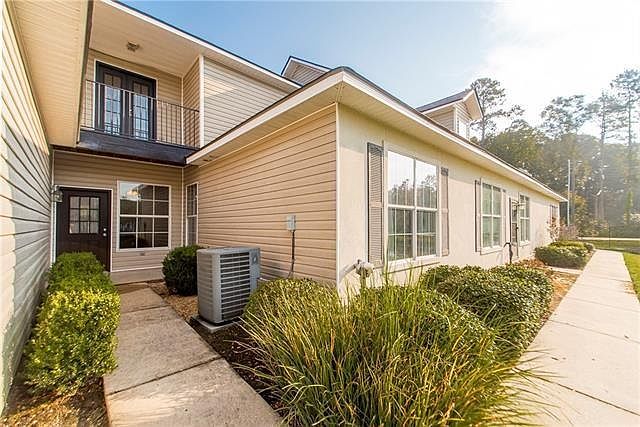 1st image of 43250 Creek Cir APT 104