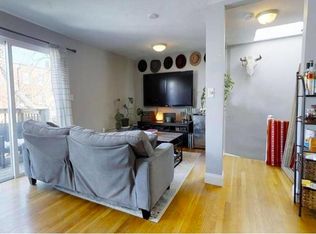 11 Burrill Pl, South Boston, MA 02127