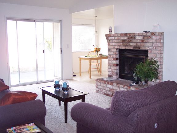 5th image of 647 Lyndhurst Ave