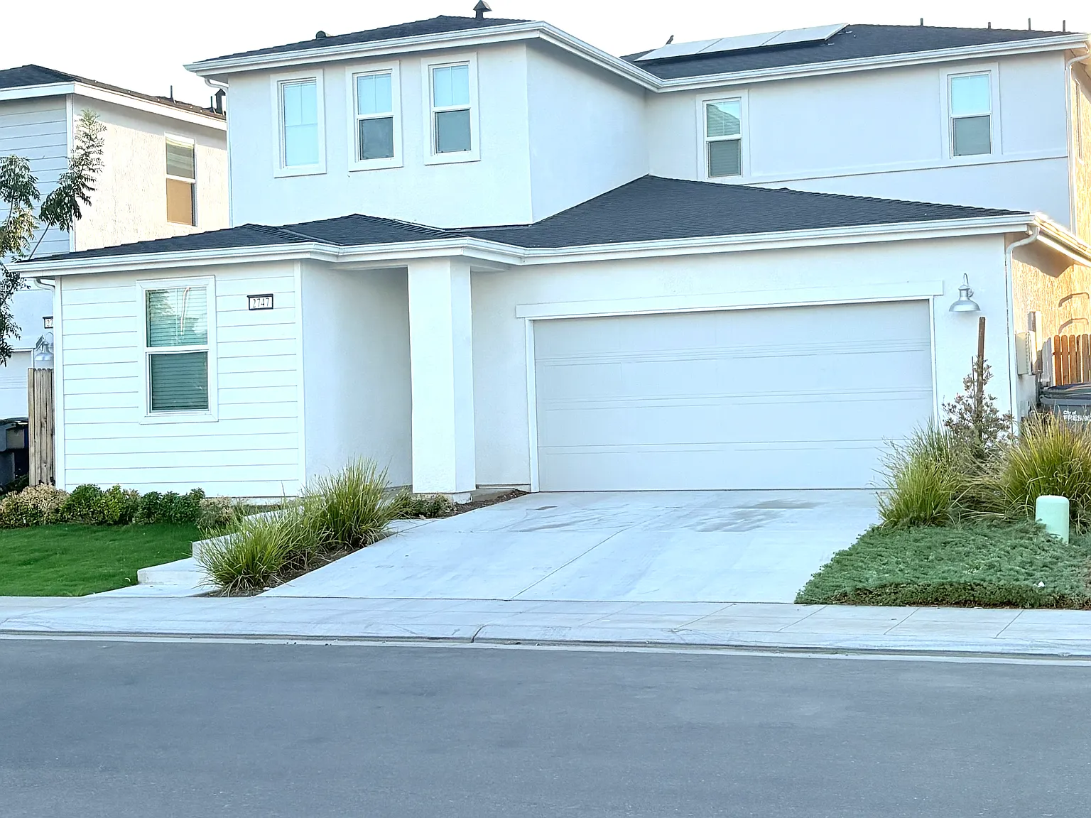 4 bed, 2103 sqft, $2,800 — Photo 1