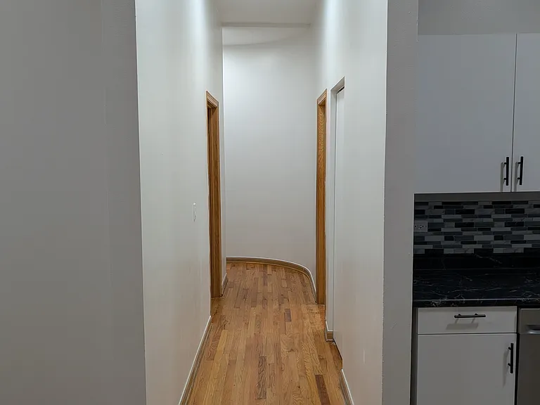 3212 W Warren Blvd #2 — Photo 6