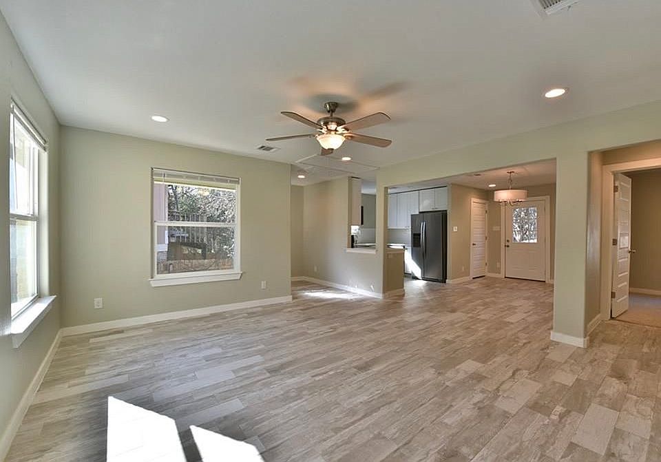 1st image of 6402 Auburn Dr