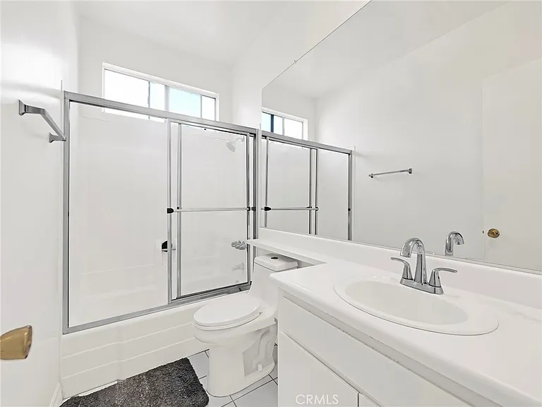 525 S Shelton St #205 — Photo 8