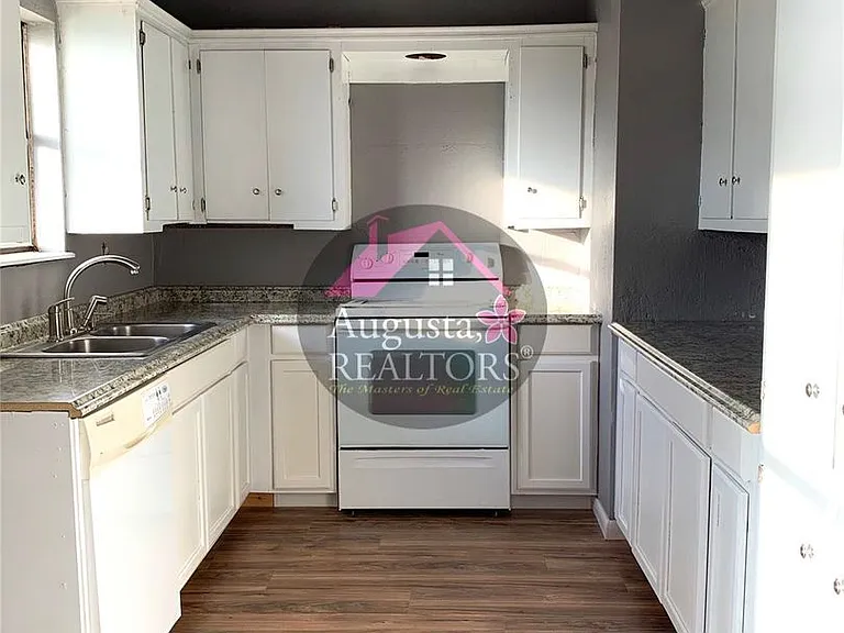 4 Carson Cir — Photo 6