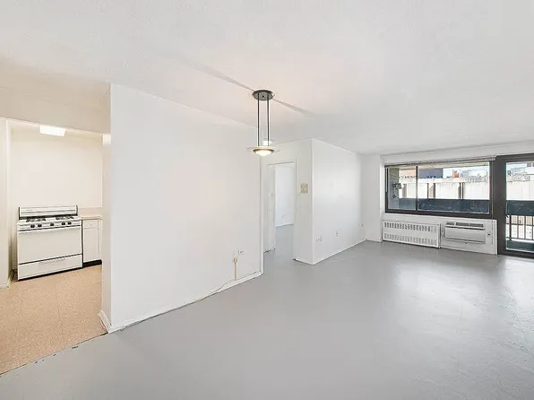 90 Gold St APT 15E, Manhattan, NY 10038