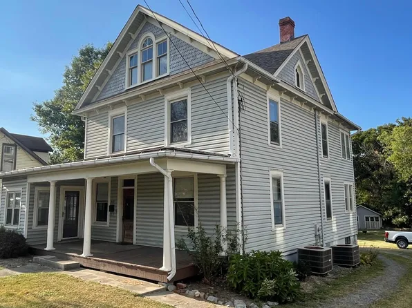 453 W Main St, Romney, WV 26757