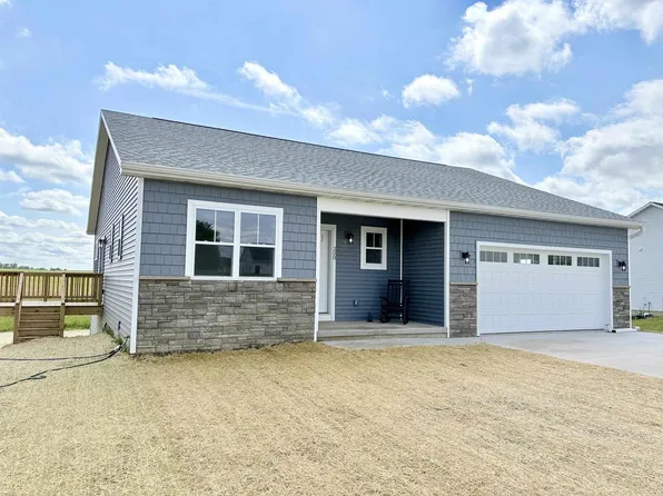 300 Eisenhower Court, Cuba City, WI 53807